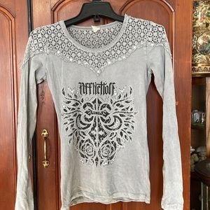 GUEC Long Sleeve Gray Shirt With Macramé & Designs Top Size Small
